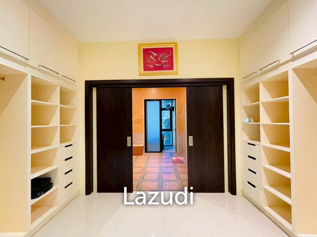 4 Bedroom Villa Large Pool on 2200 Sqm Plot in Baan Ing Phu Hua Hin