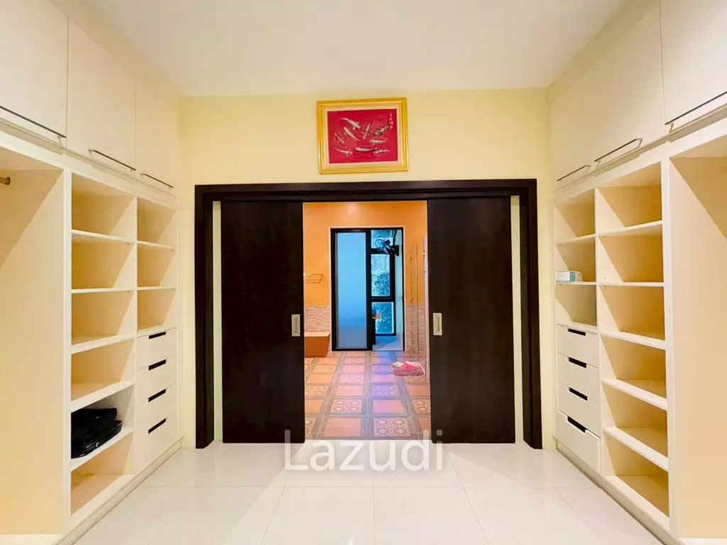 4 Bedroom Villa Large Pool on 2200 Sqm Plot in Baan Ing Phu Hua Hin