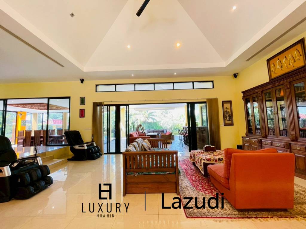 4 Bedroom Villa Large Pool on 2200 Sqm Plot in Baan Ing Phu Hua Hin
