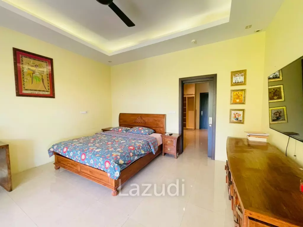 4 Bedroom Villa Large Pool on 2200 Sqm Plot in Baan Ing Phu Hua Hin