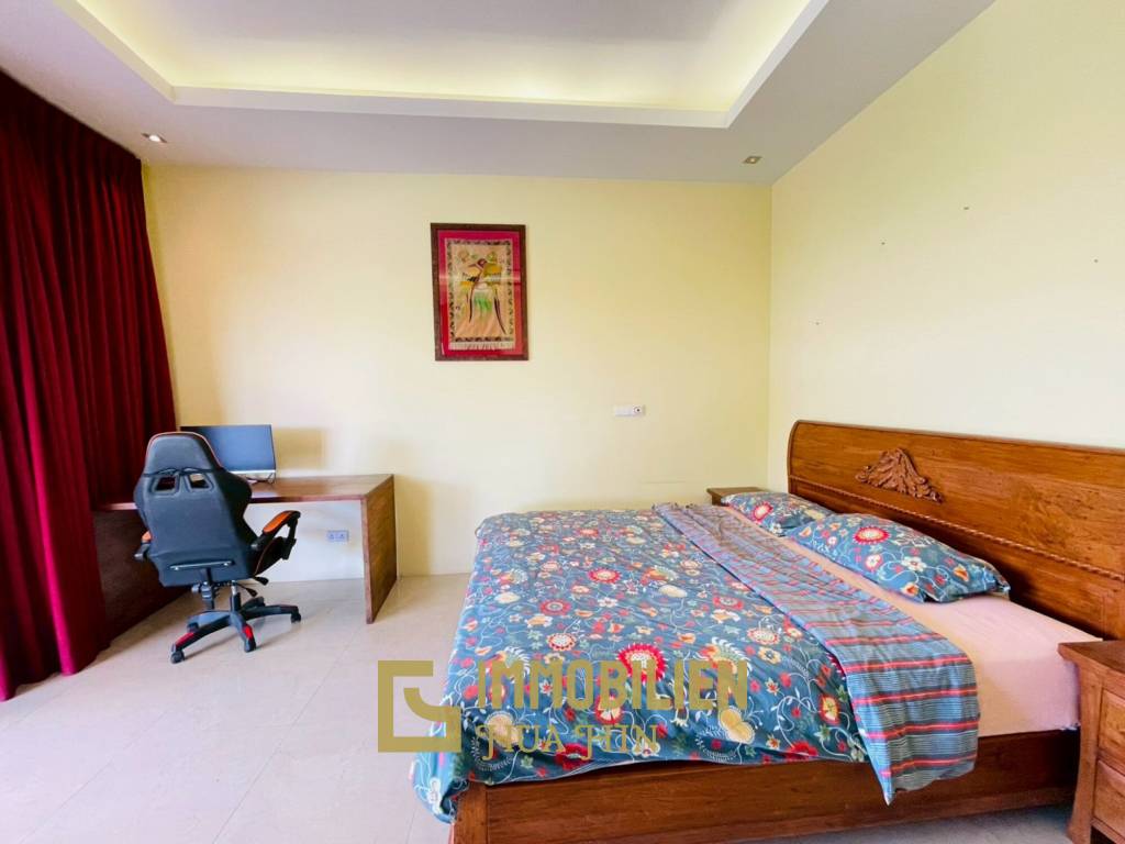 Terrain de 2200 m² / surface habitable de 450 m² / dans un complexe résidentiel exclusif