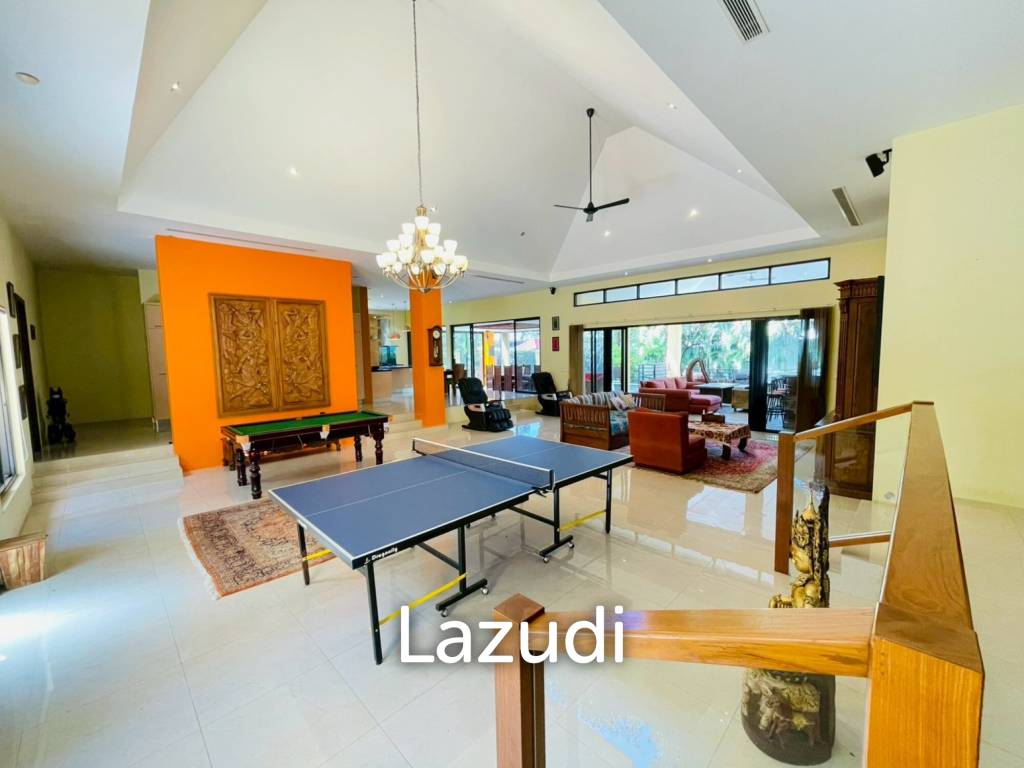 4 Bedroom Villa Large Pool on 2200 Sqm Plot in Baan Ing Phu Hua Hin