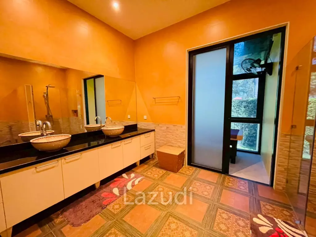 4 Bedroom Villa Large Pool on 2200 Sqm Plot in Baan Ing Phu Hua Hin