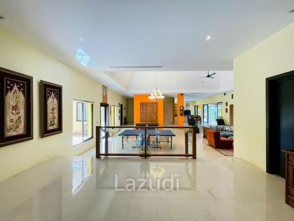 4 Bedroom Villa Large Pool on 2200 Sqm Plot in Baan Ing Phu Hua Hin