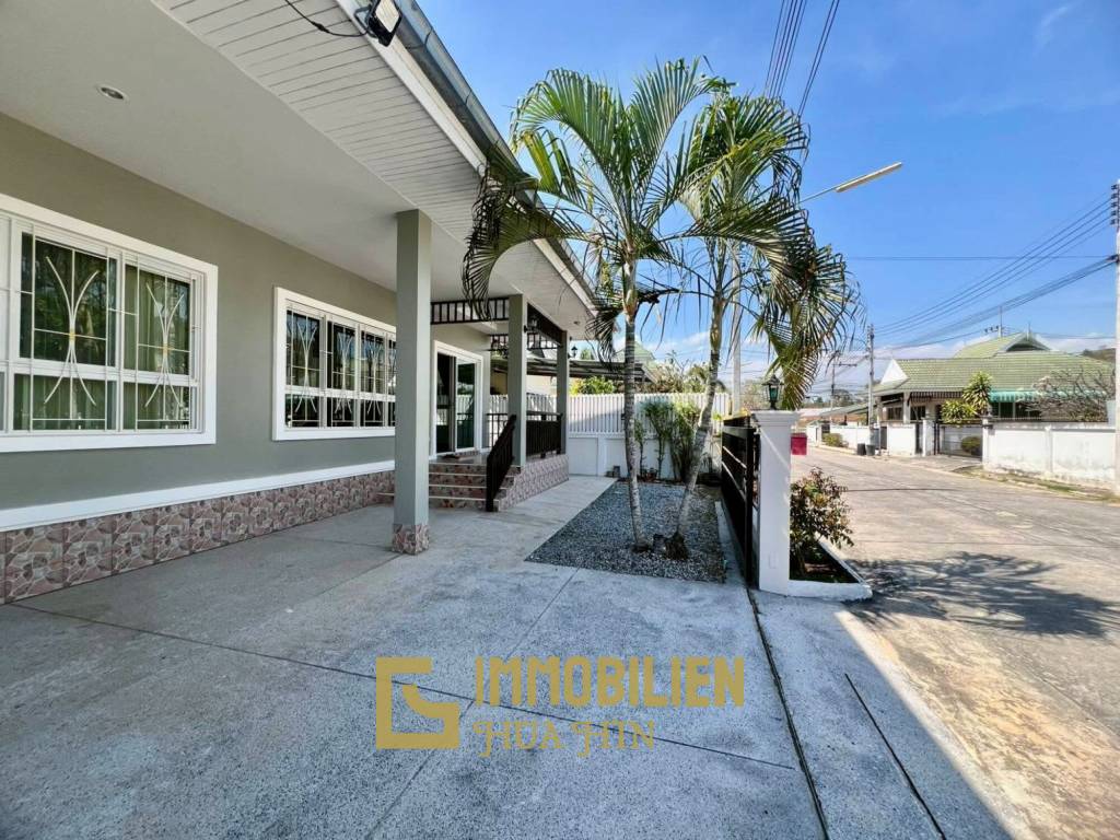 Hua Hin View: Ferienhaus mit 3 Schlafzimmern und 3 Bädern zu vermieten