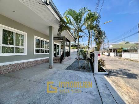 Hua Hin View: Ferienhaus mit 3 Schlafzimmern und 3 Bädern zu vermieten