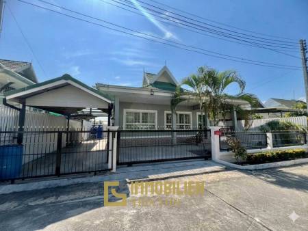 Hua Hin View: Ferienhaus mit 3 Schlafzimmern und 3 Bädern zu vermieten