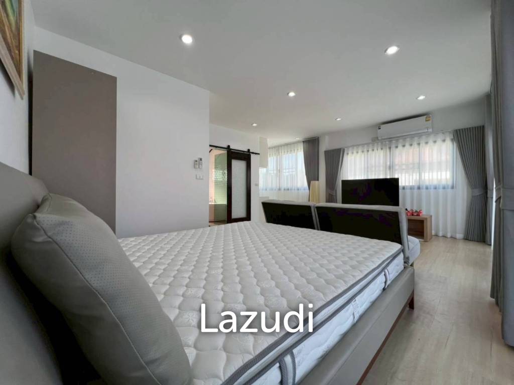 3 Bedroom 3 Bathroom 300 SQ.M. Hin Wong Niwet