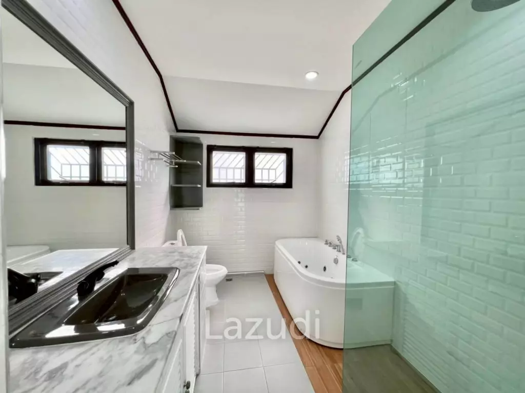 3 Bedroom 3 Bathroom 300 SQ.M. Hin Wong Niwet