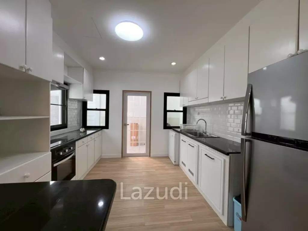 3 Bedroom 3 Bathroom 300 SQ.M. Hin Wong Niwet