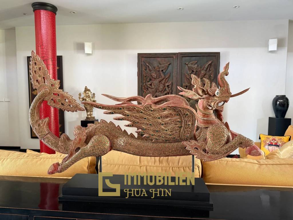 4000 qm Grundstücksfläche / 4 Wohngebäude / Exklusive Anlage