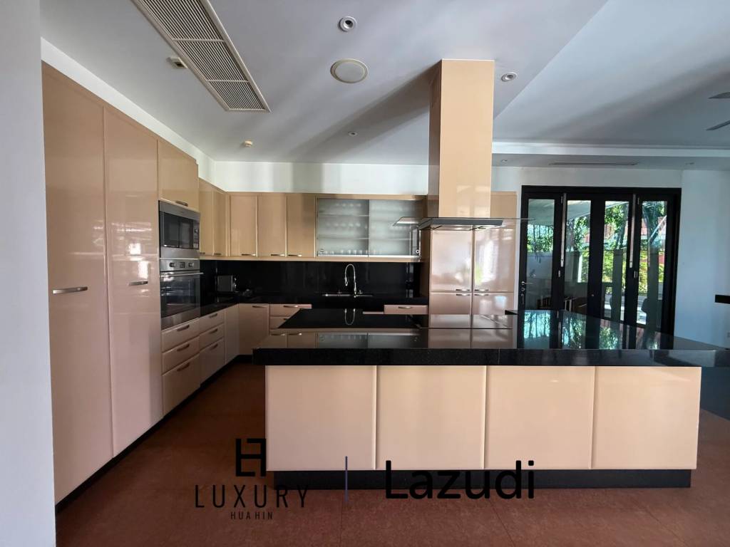 Baan Ing Phu Sanctuary: Private Resort–Style Estate on Expansive 4,000sqm Plot