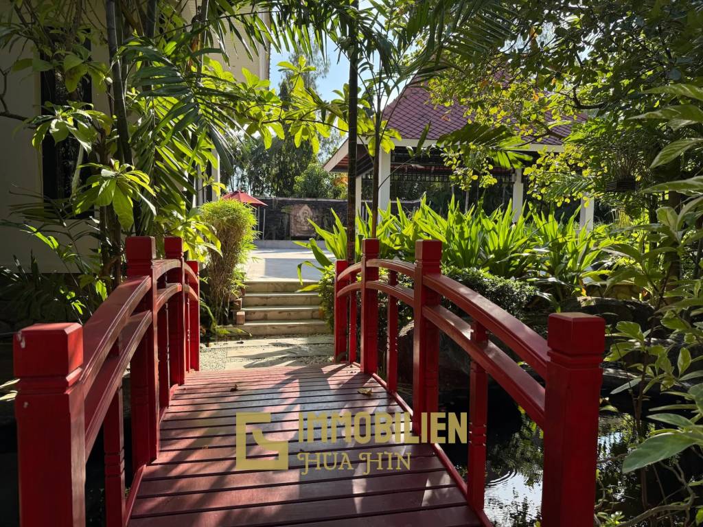 4000 qm Grundstücksfläche / 4 Wohngebäude / Exklusive Anlage