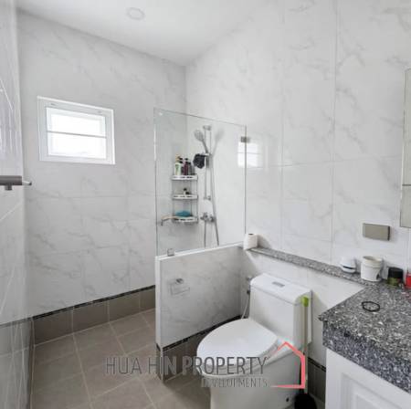 EMERALD VALLEY HUA HIN : 3 bed pool villa