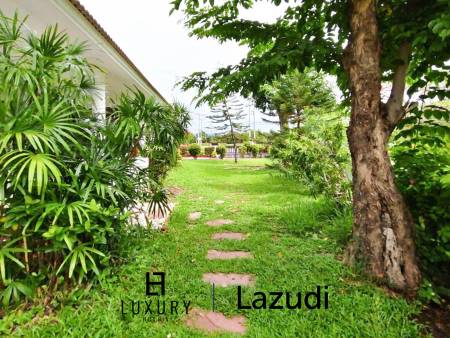 450 sqm Golf Course Villa with Pool in Palm Hills Cha-Am