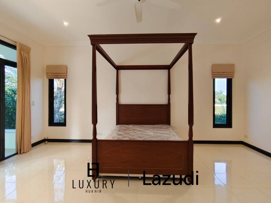 450 sqm Golf Course Villa with Pool in Palm Hills Cha-Am