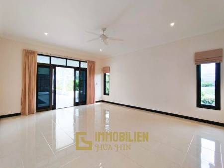 Golfplatzlage / 450 qm Wohnfläche / 2076 qm Grundstück