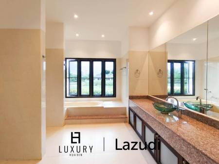 450 sqm Golf Course Villa with Pool in Palm Hills Cha-Am