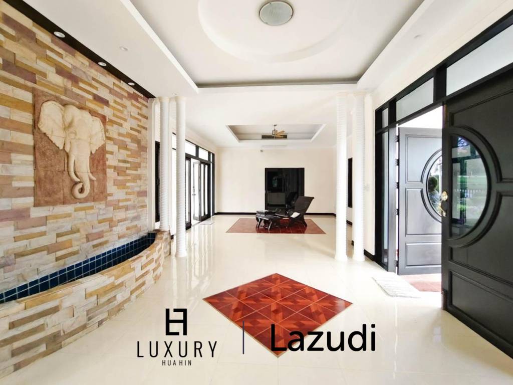 450 sqm Golf Course Villa with Pool in Palm Hills Cha-Am
