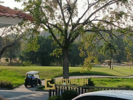 Golfplatzlage / 450 qm Wohnfläche / 2076 qm Grundstück