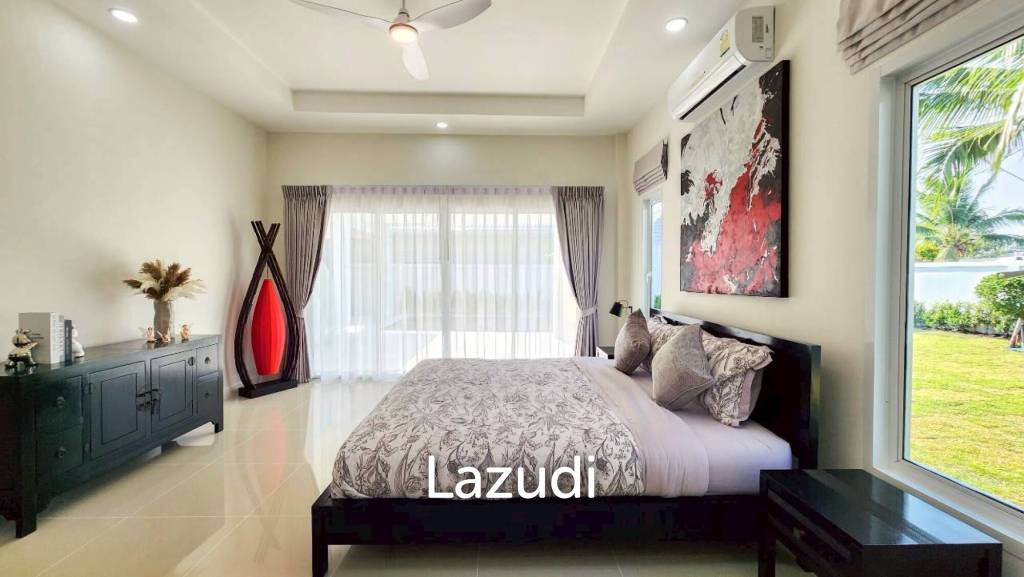 AVENUE 88  GOLD : Renovated 3 Bed Pool Villa