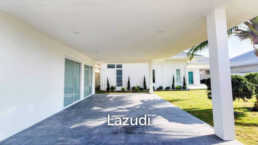 AVENUE 88  GOLD : Renovated 3 Bed Pool Villa