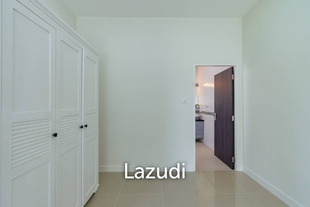 AVENUE 88  GOLD : Renovated 3 Bed Pool Villa