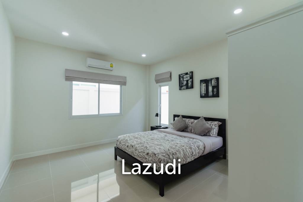 AVENUE 88  GOLD : Renovated 3 Bed Pool Villa