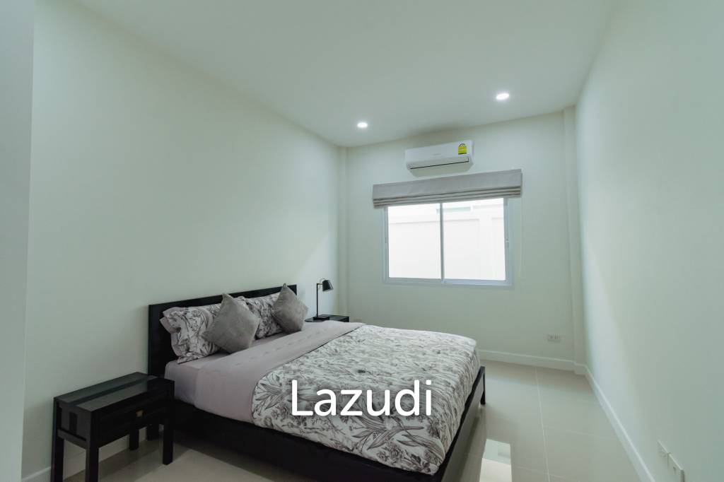 AVENUE 88  GOLD : Renovated 3 Bed Pool Villa