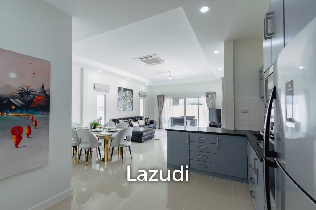 AVENUE 88  GOLD : Renovated 3 Bed Pool Villa