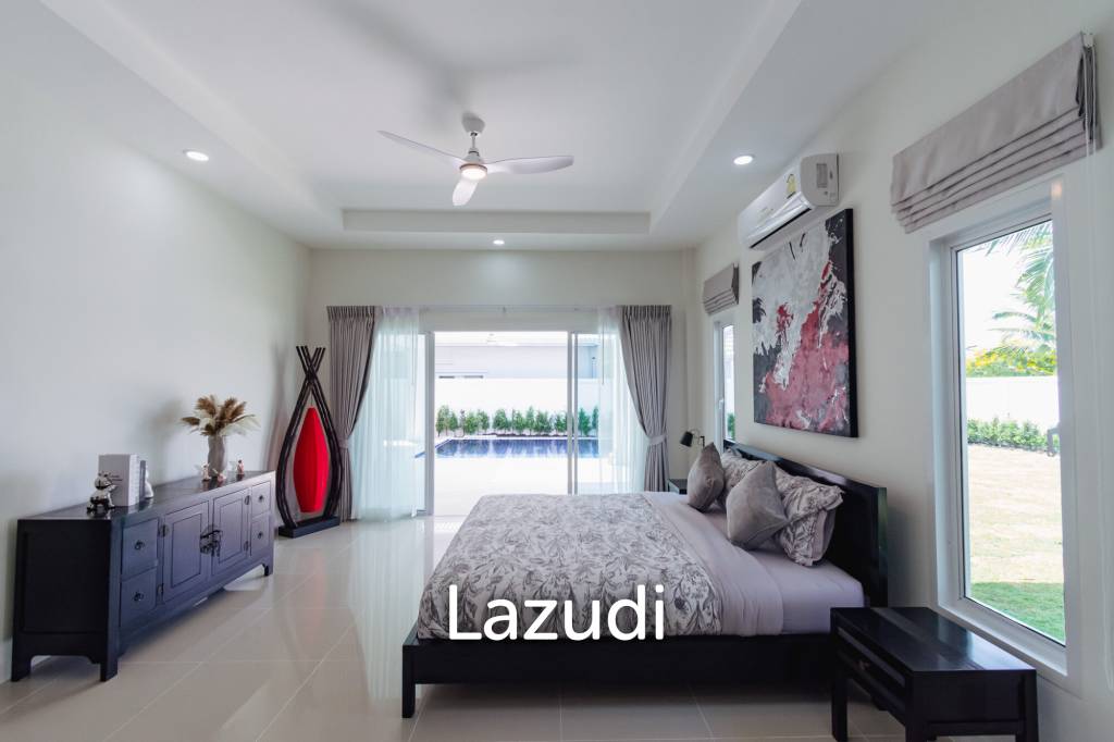 AVENUE 88  GOLD : Renovated 3 Bed Pool Villa