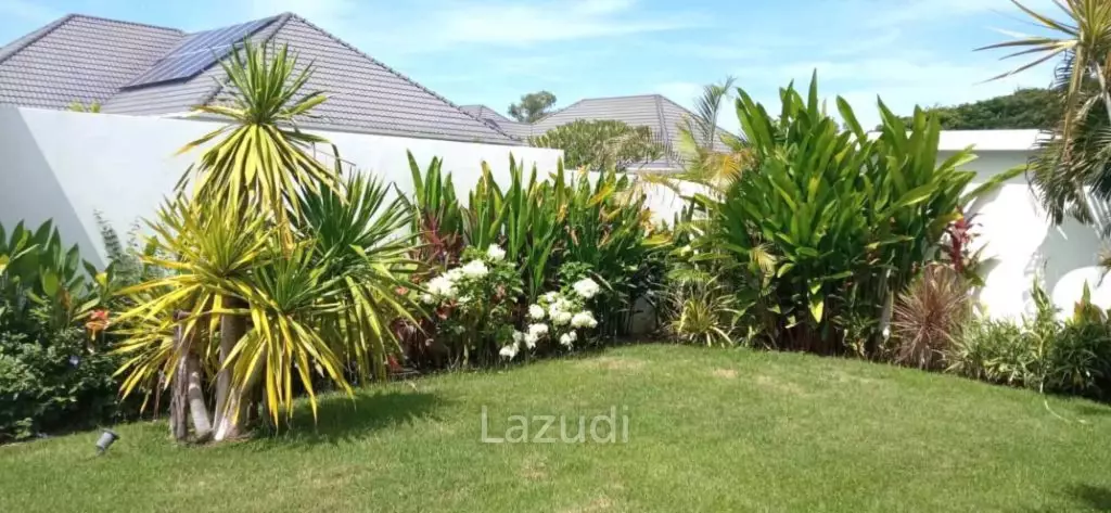 235 Sqm 3-Bed Modern Pool Villa in Baan Phu Thara Phase 1