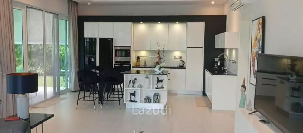 235 Sqm 3-Bed Modern Pool Villa in Baan Phu Thara Phase 1