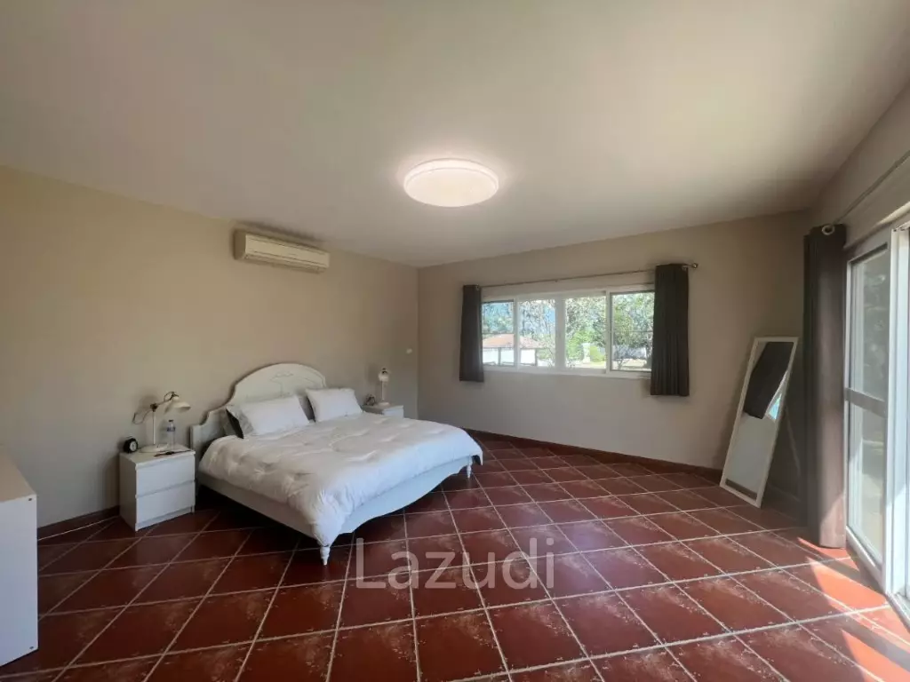 Pool Villa in Dolphin Bay : Large 3 bed pool villa on large land plot of 1.5 Rai