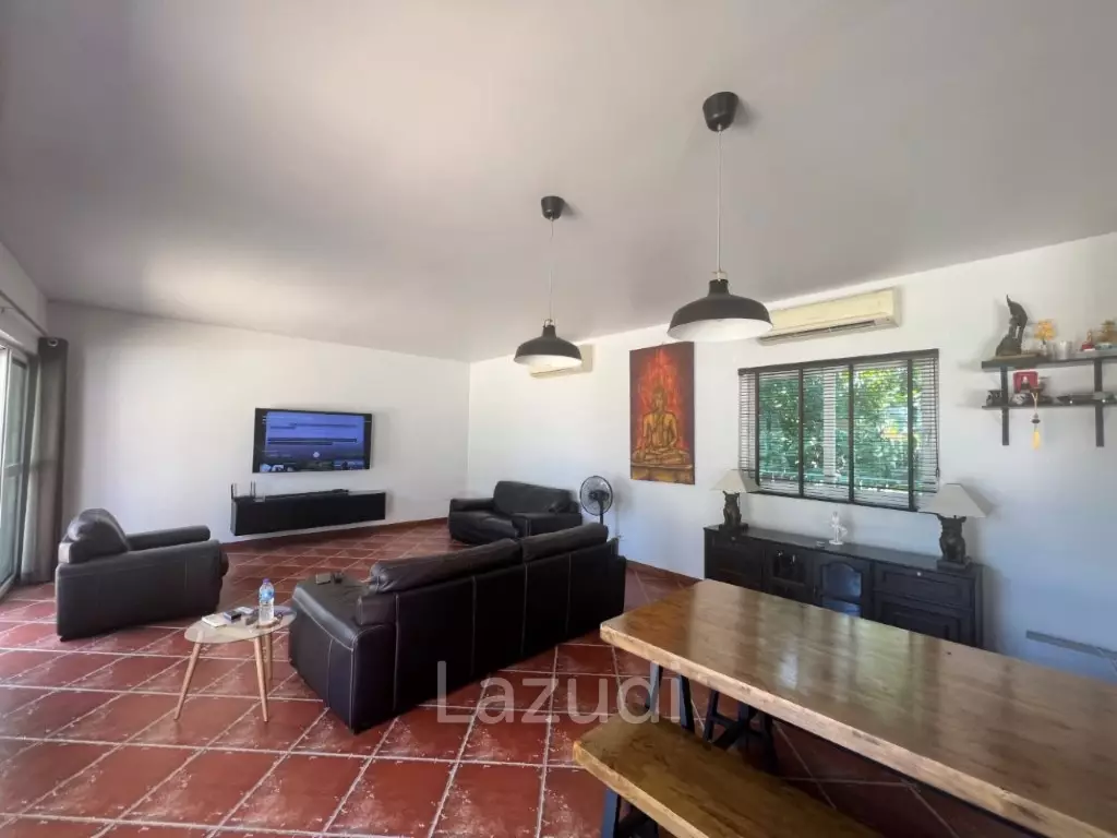 Pool Villa in Dolphin Bay : Large 3 bed pool villa on large land plot of 1.5 Rai