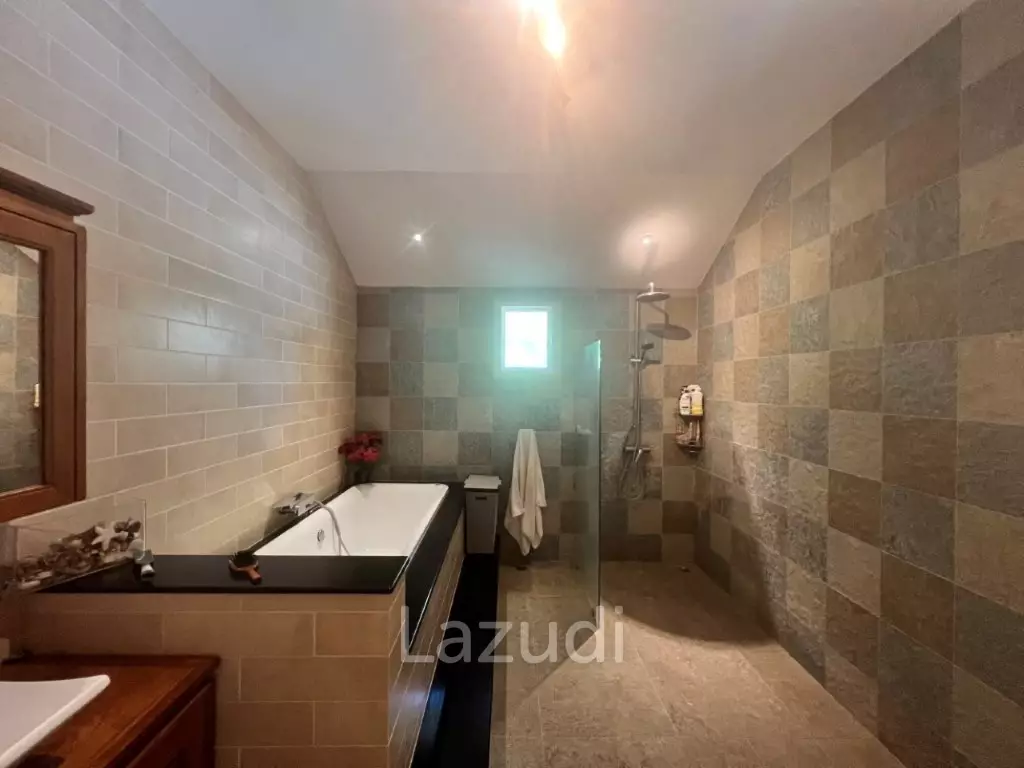 Pool Villa in Dolphin Bay : Large 3 bed pool villa on large land plot of 1.5 Rai