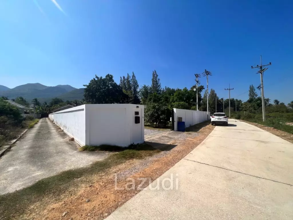 Pool Villa in Dolphin Bay : Large 3 bed pool villa on large land plot of 1.5 Rai