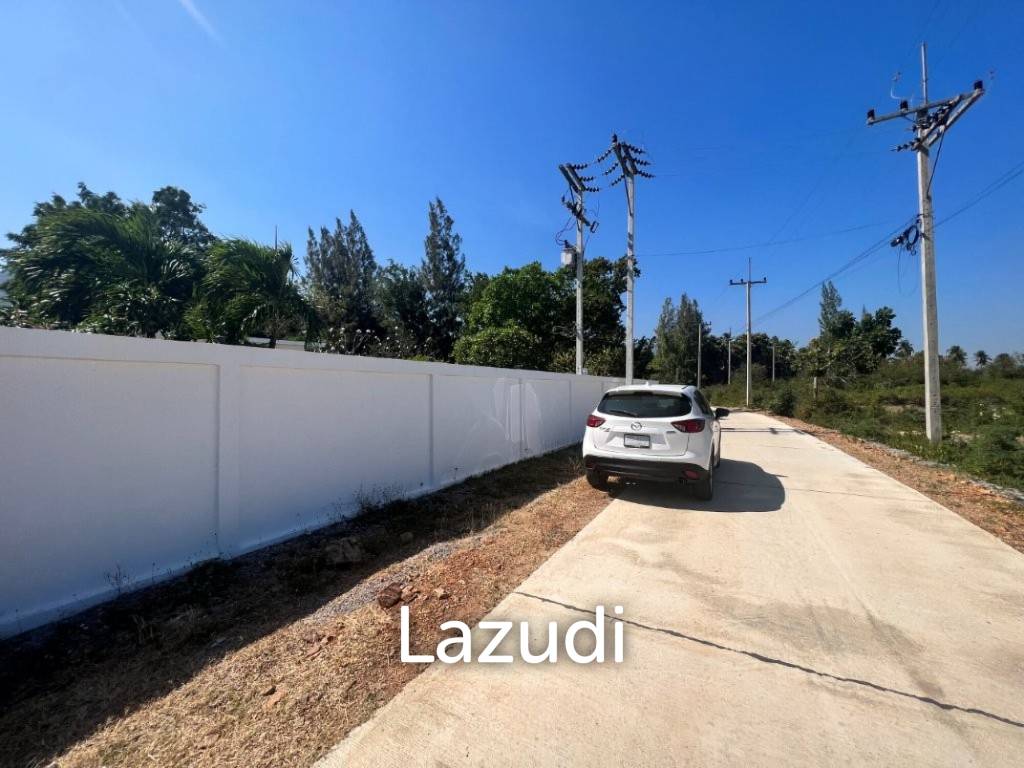 Pool Villa in Dolphin Bay : Large 3 bed pool villa on large land plot of 1.5 Rai