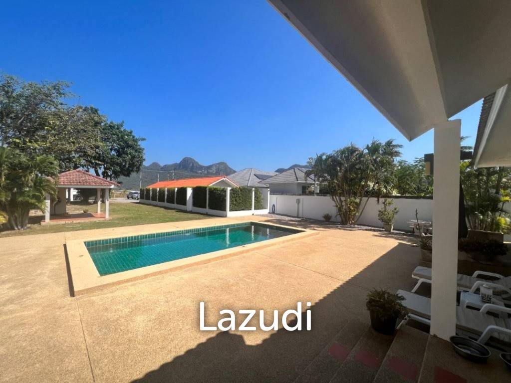 Pool Villa in Dolphin Bay : Large 3 bed pool villa on large land plot of 1.5 Rai