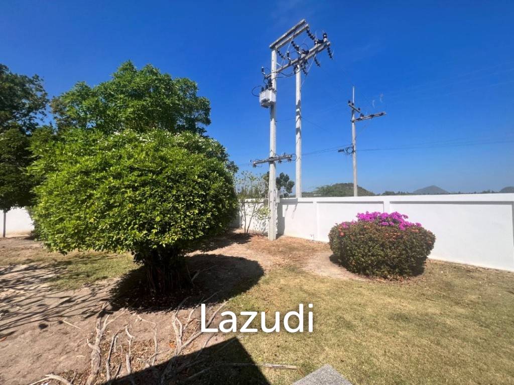 Pool Villa in Dolphin Bay : Large 3 bed pool villa on large land plot of 1.5 Rai