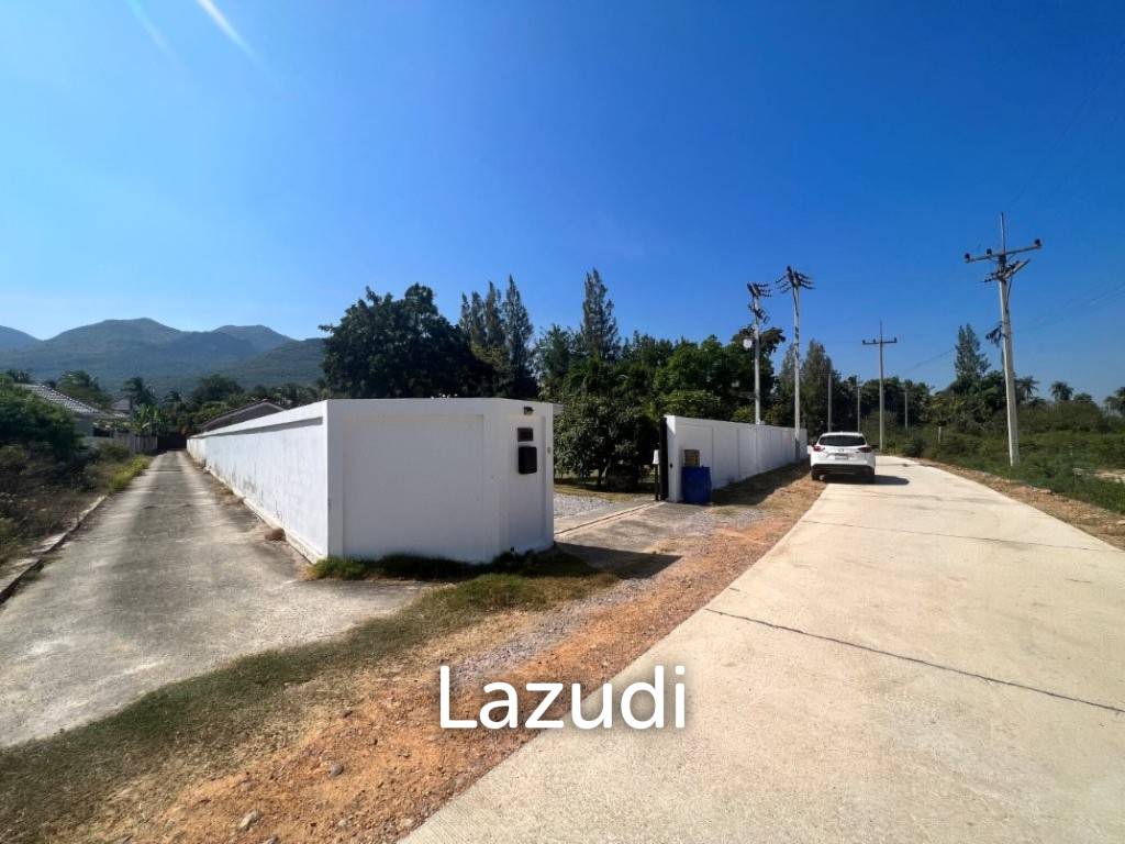 Pool Villa in Dolphin Bay : Large 3 bed pool villa on large land plot of 1.5 Rai