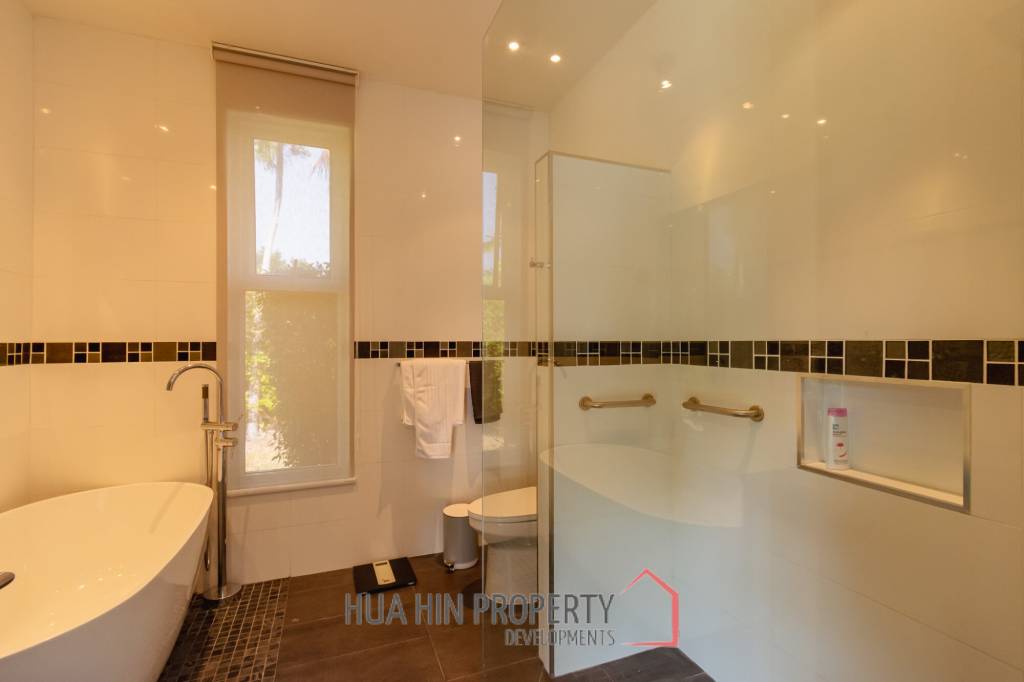 BAAN ING PHU : 3 BED NICE DESIGN POOL VILLA ON GOOD SIZED PLOT