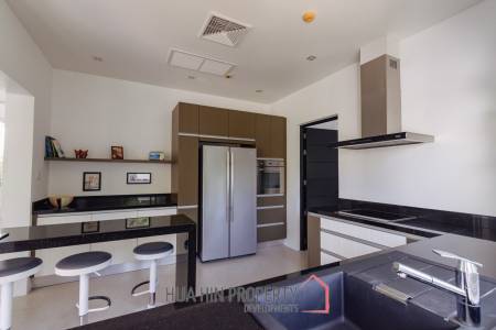 BAAN ING PHU : 3 BED NICE DESIGN POOL VILLA ON GOOD SIZED PLOT