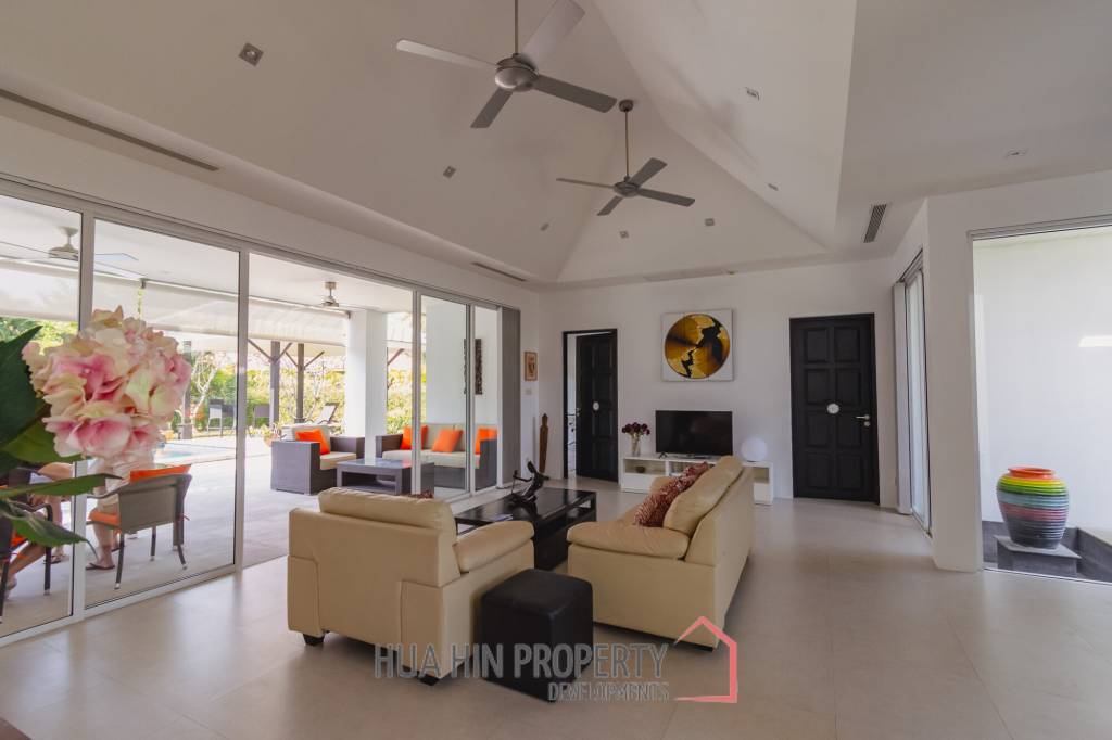 BAAN ING PHU : 3 BED NICE DESIGN POOL VILLA ON GOOD SIZED PLOT