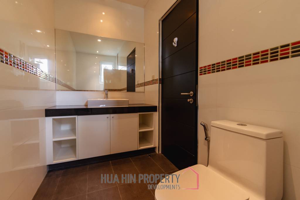 BAAN ING PHU : 3 BED NICE DESIGN POOL VILLA ON GOOD SIZED PLOT