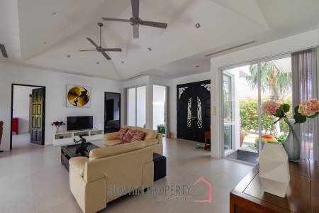BAAN ING PHU : 3 BED NICE DESIGN POOL VILLA ON GOOD SIZED PLOT