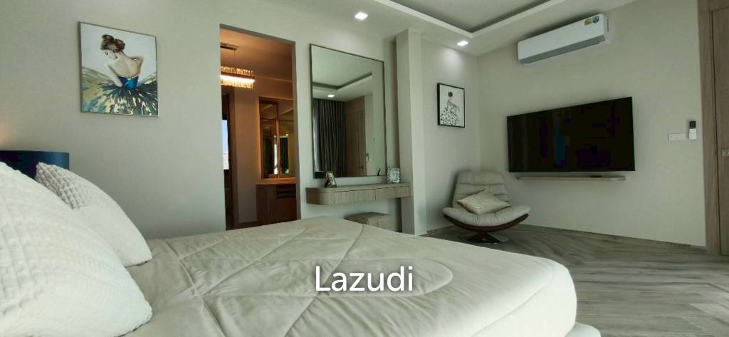 Modern Luxury Living Spacious Pool Villa at Impress House