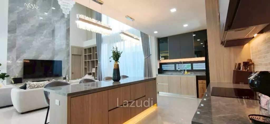 Modern Luxury Living Spacious Pool Villa at Impress House