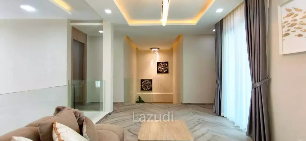 Modern Luxury Living Spacious Pool Villa at Impress House