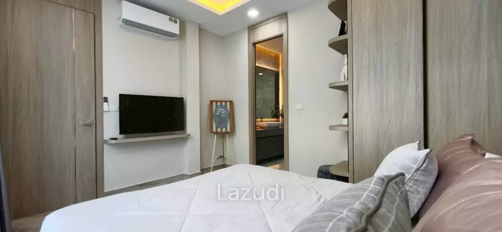 Modern Luxury Living Spacious Pool Villa at Impress House